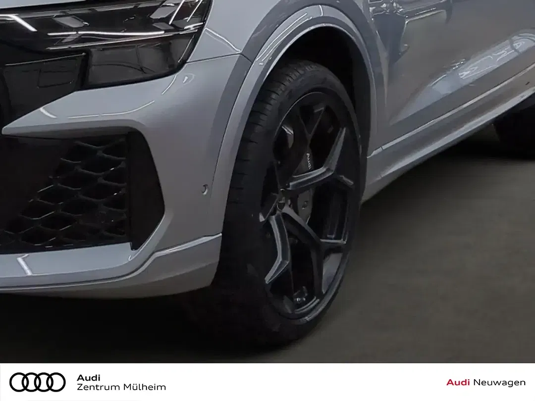 Audi RS Q8 - Thumbnail 8