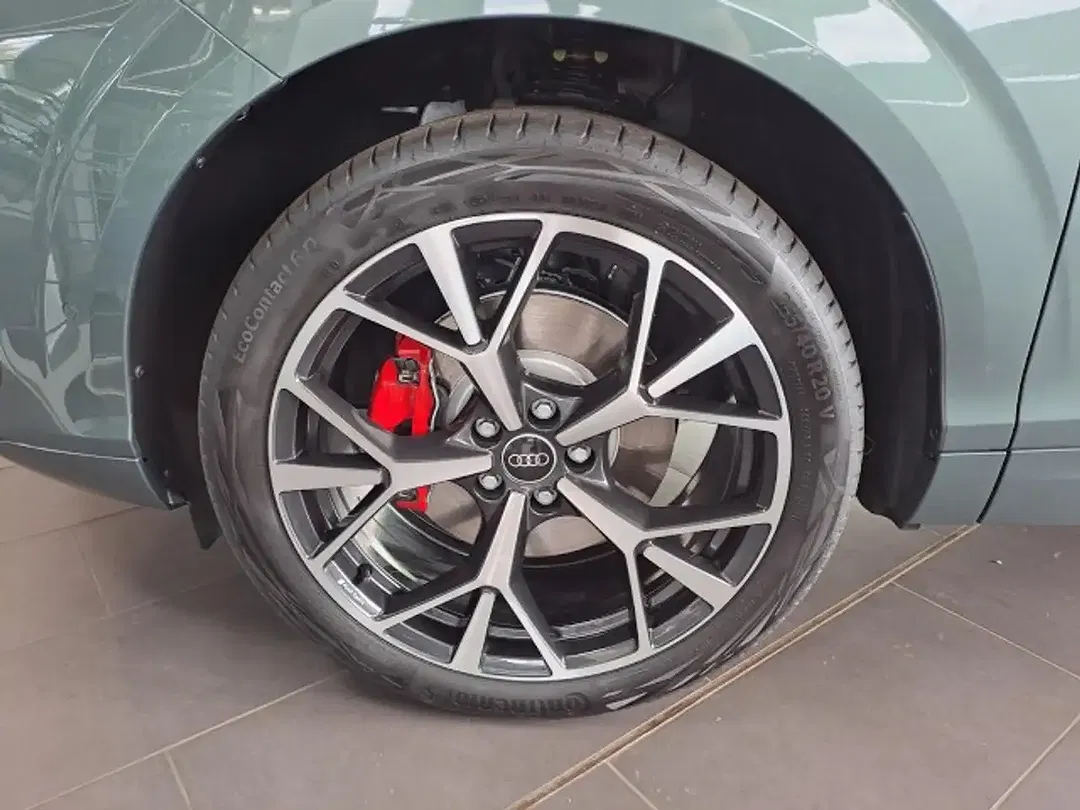 Audi Q3 - Thumbnail 5