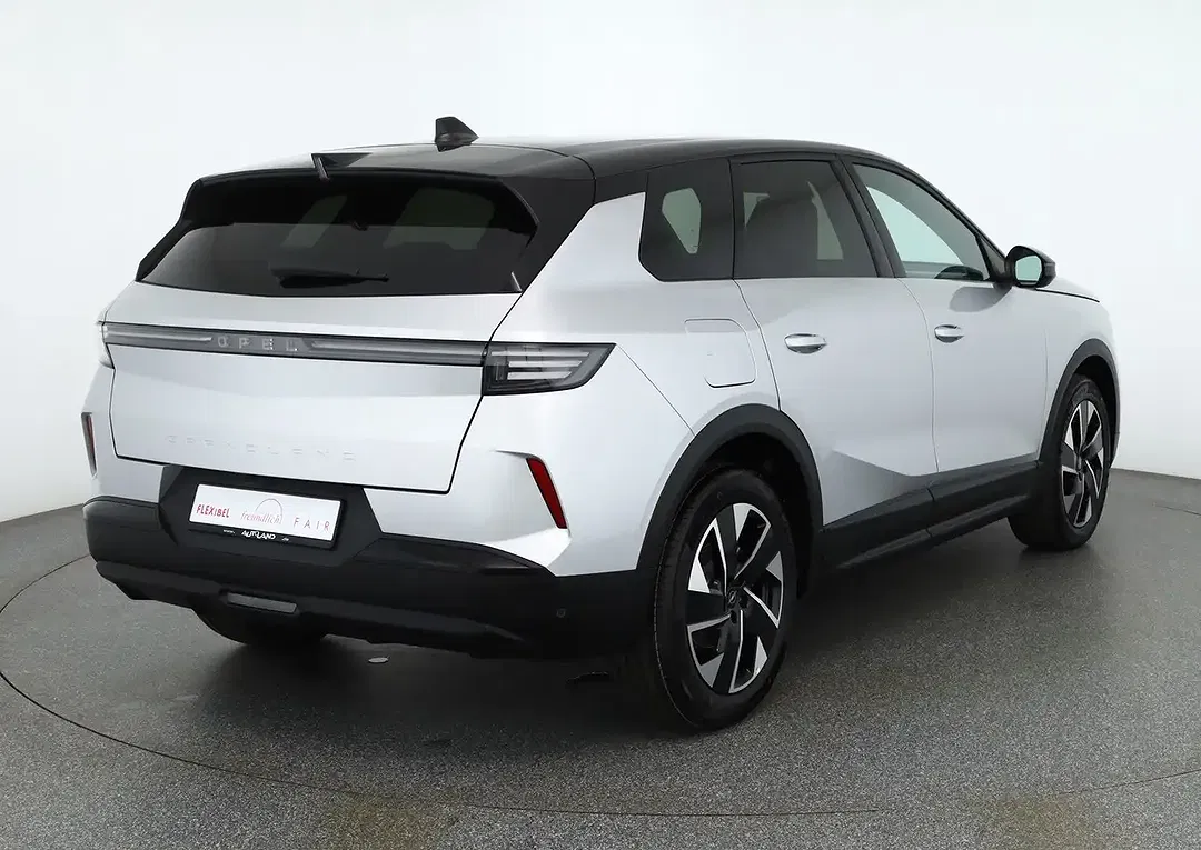 Opel Grandland - Thumbnail 4