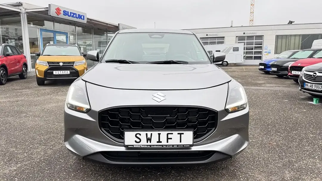 Suzuki Swift - Thumbnail 10