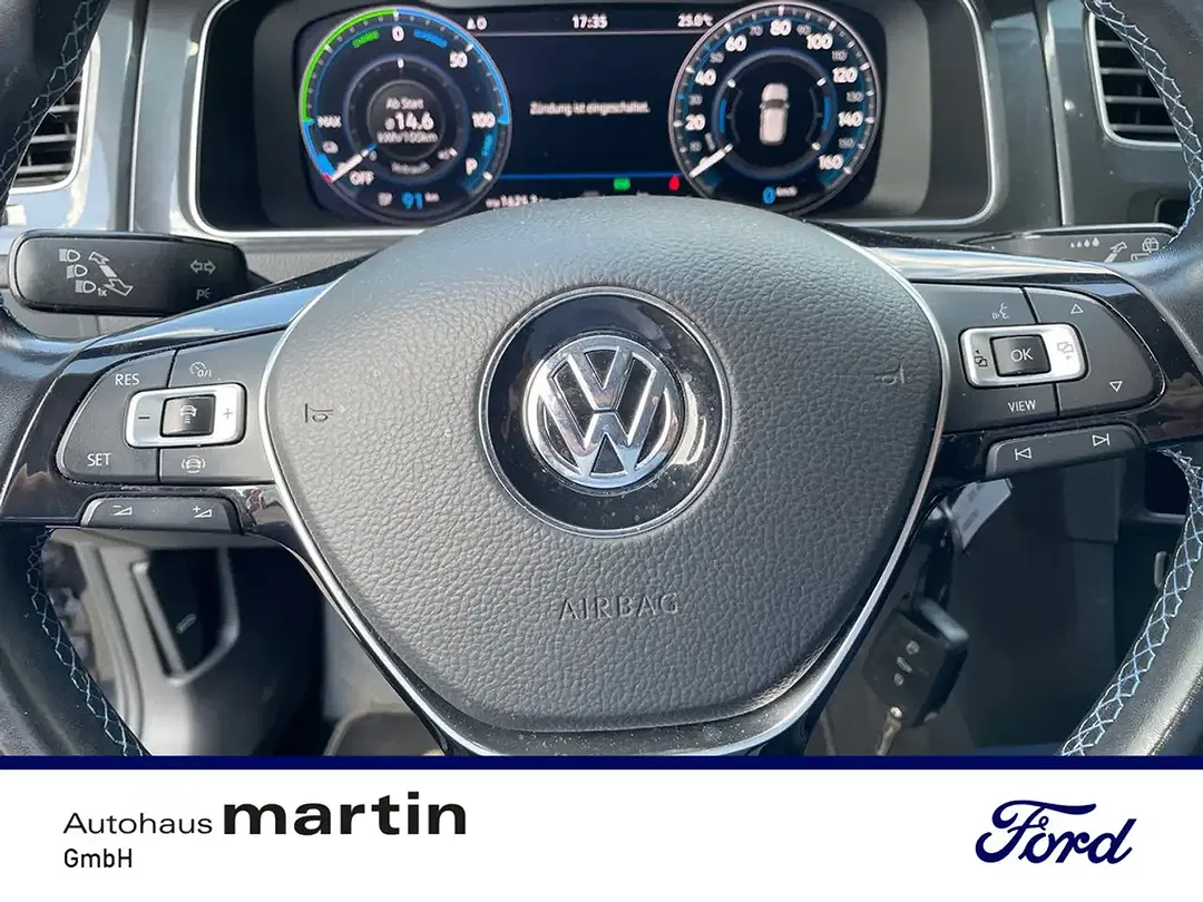 Volkswagen Golf - Thumbnail 14
