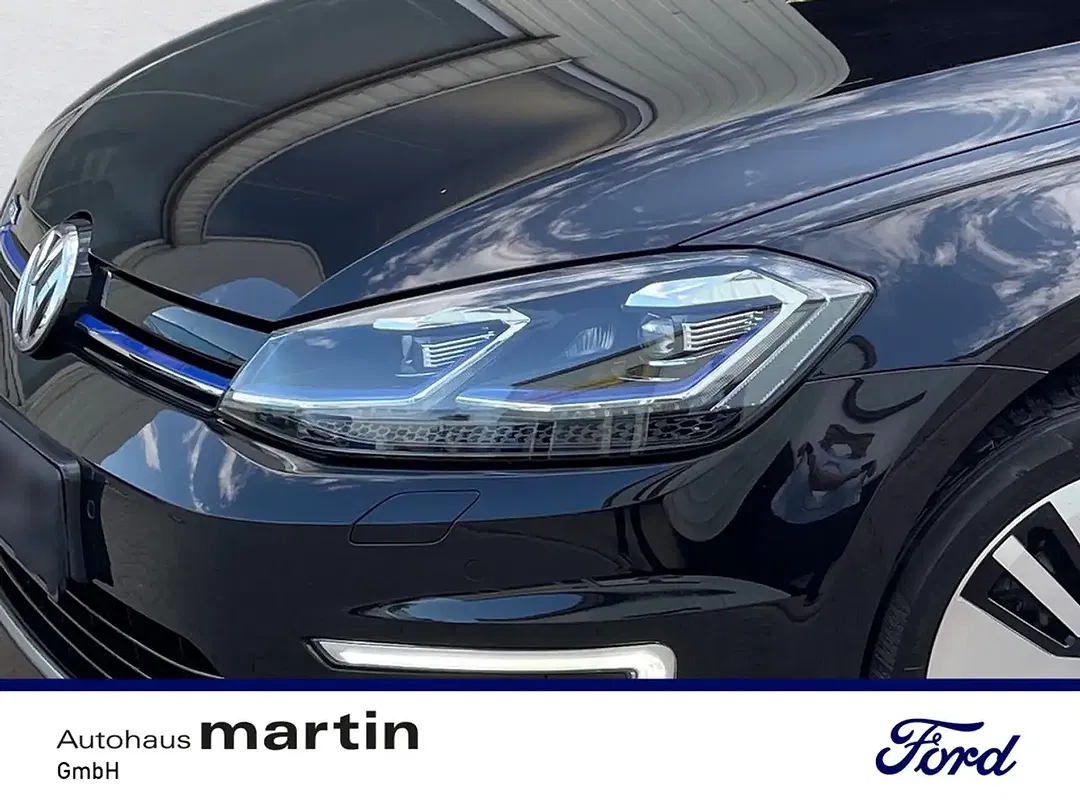 Volkswagen Golf - Thumbnail 9