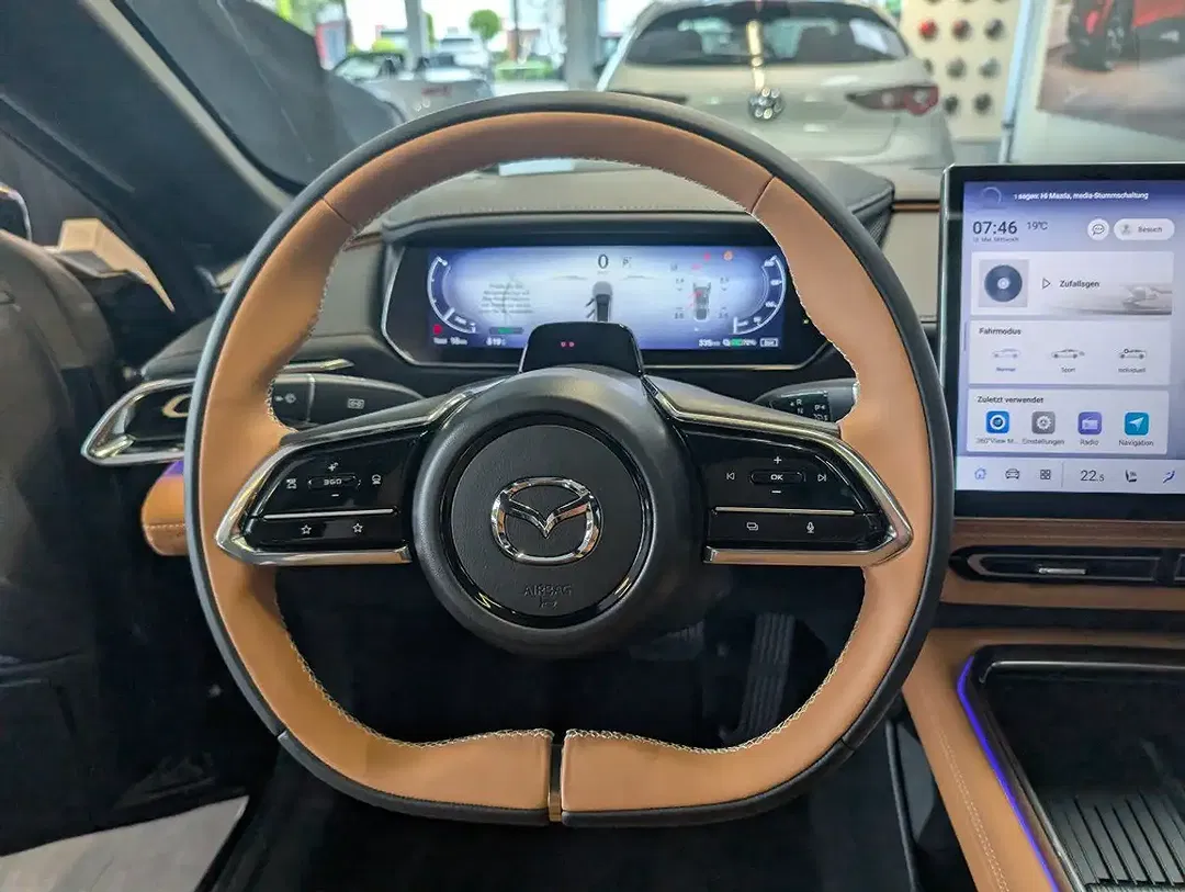 Mazda 6e - Thumbnail 7