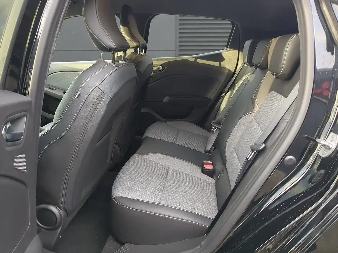 Renault Clio - Thumbnail 8