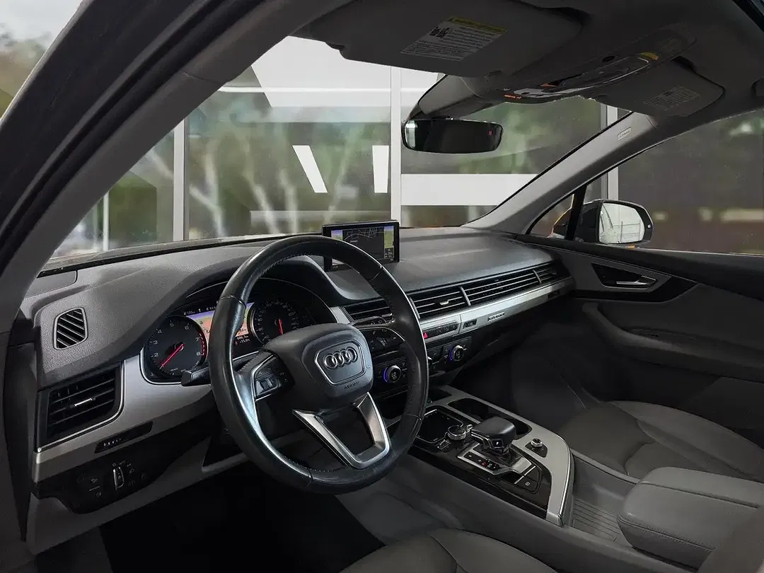 Audi Q7 - Thumbnail 12