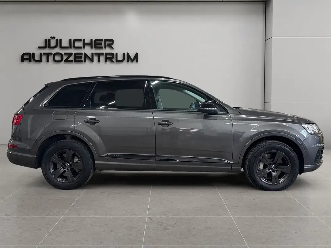 Audi Q7 - Thumbnail 2