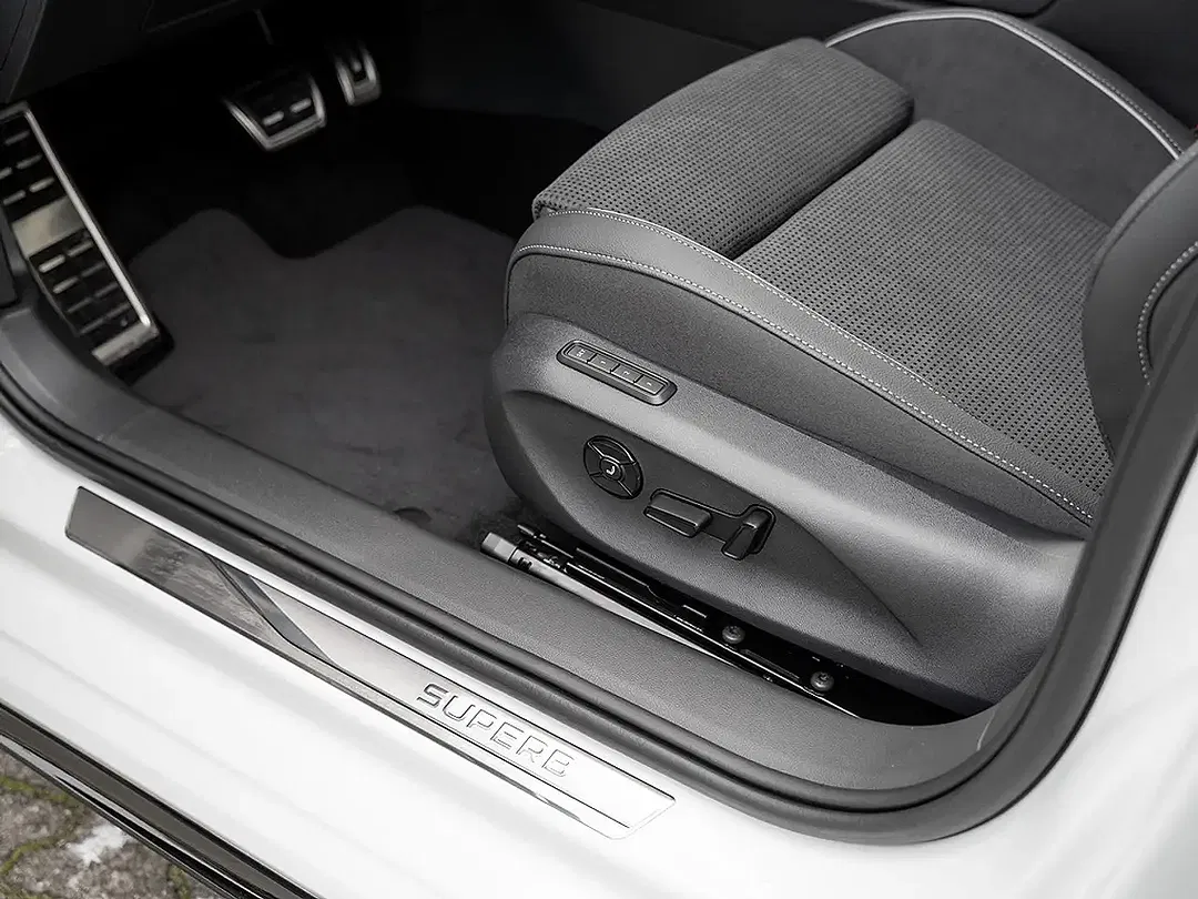 Skoda Superb - Thumbnail 14