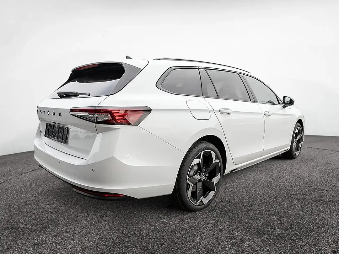 Skoda Superb - Thumbnail 3