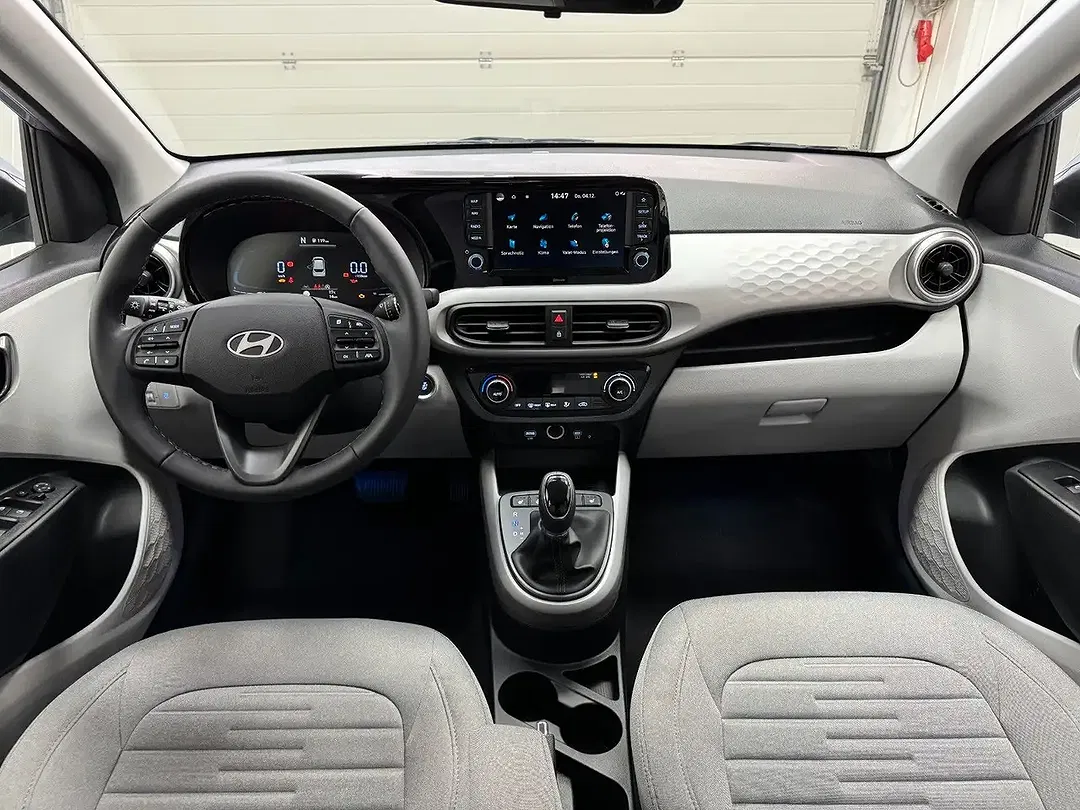 Hyundai i10 - Thumbnail 2