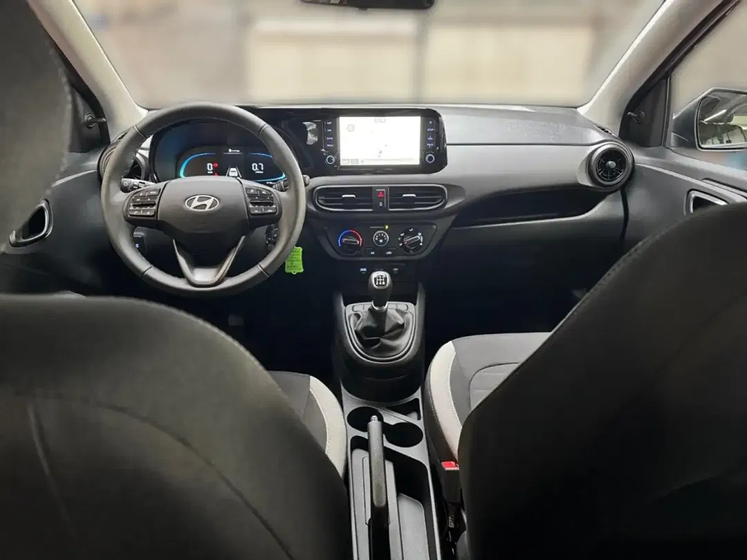 Hyundai i10 - Thumbnail 11