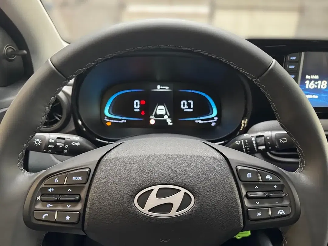 Hyundai i10 - Thumbnail 8