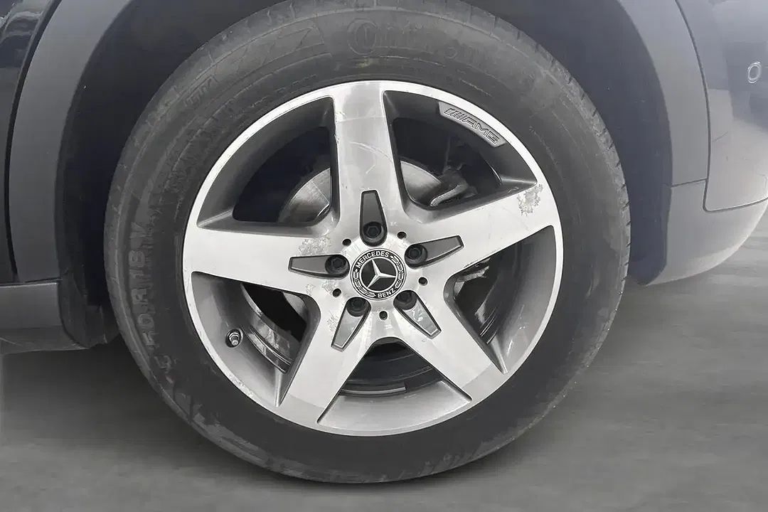 Mercedes-Benz GLA 180 - Thumbnail 8