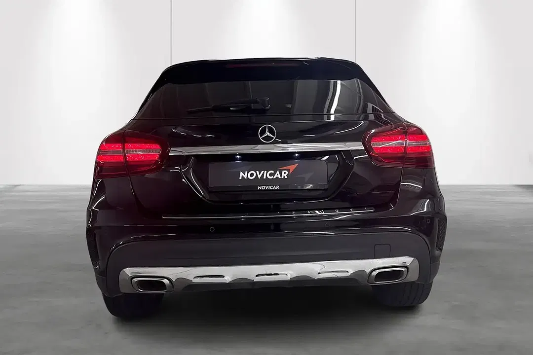 Mercedes-Benz GLA 180 - Thumbnail 9
