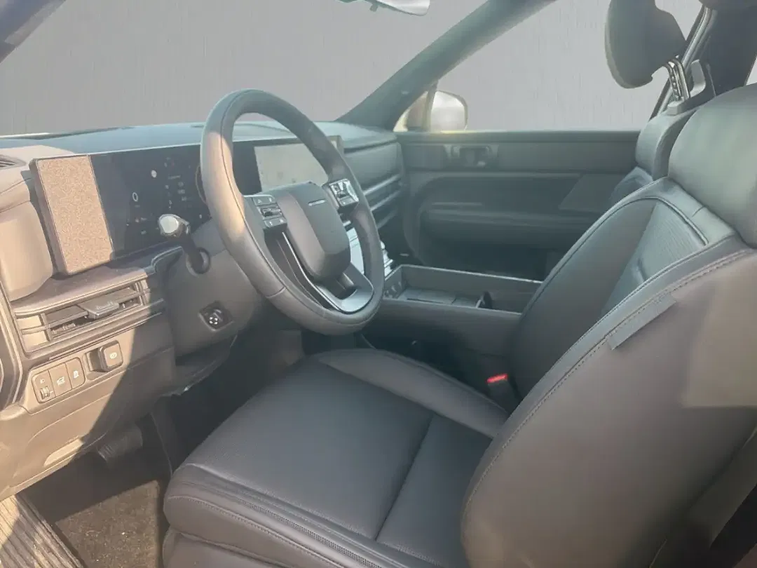 Hyundai SANTA FE - Thumbnail 7