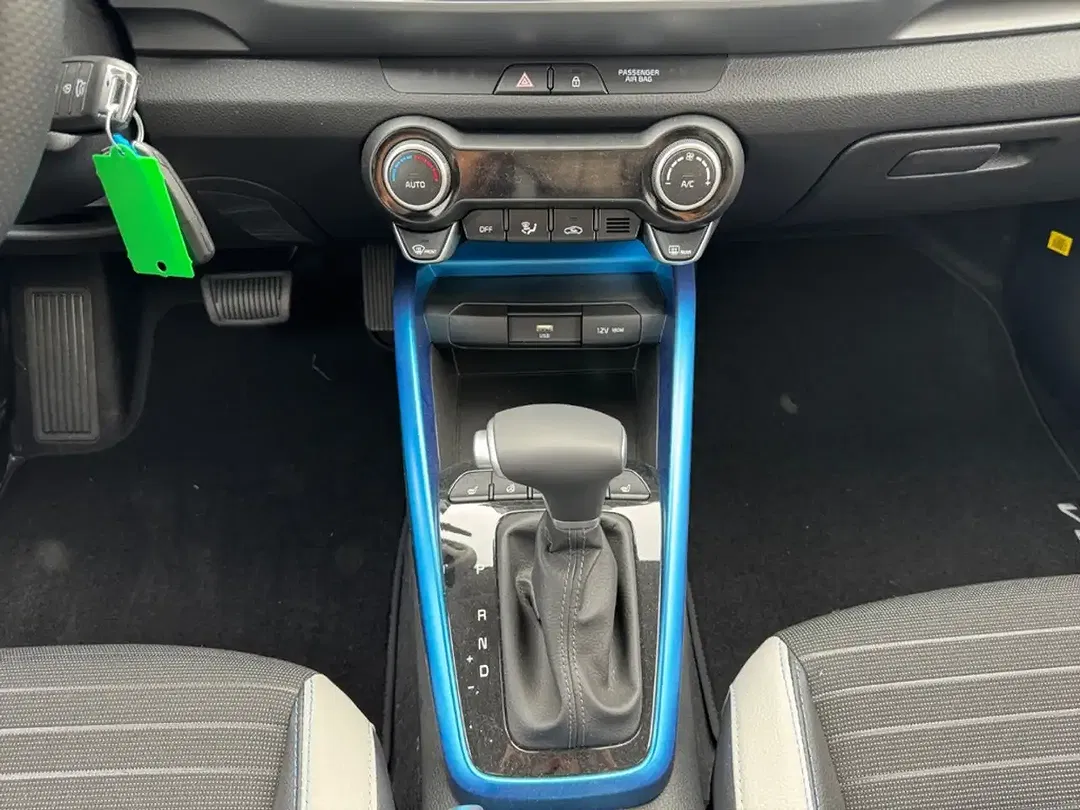 Kia Stonic - Thumbnail 11