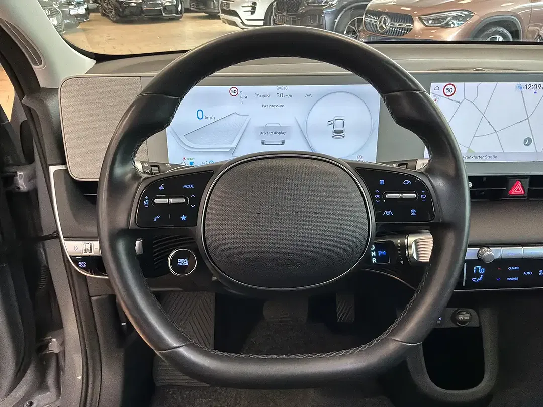Hyundai IONIQ 5 - Thumbnail 12