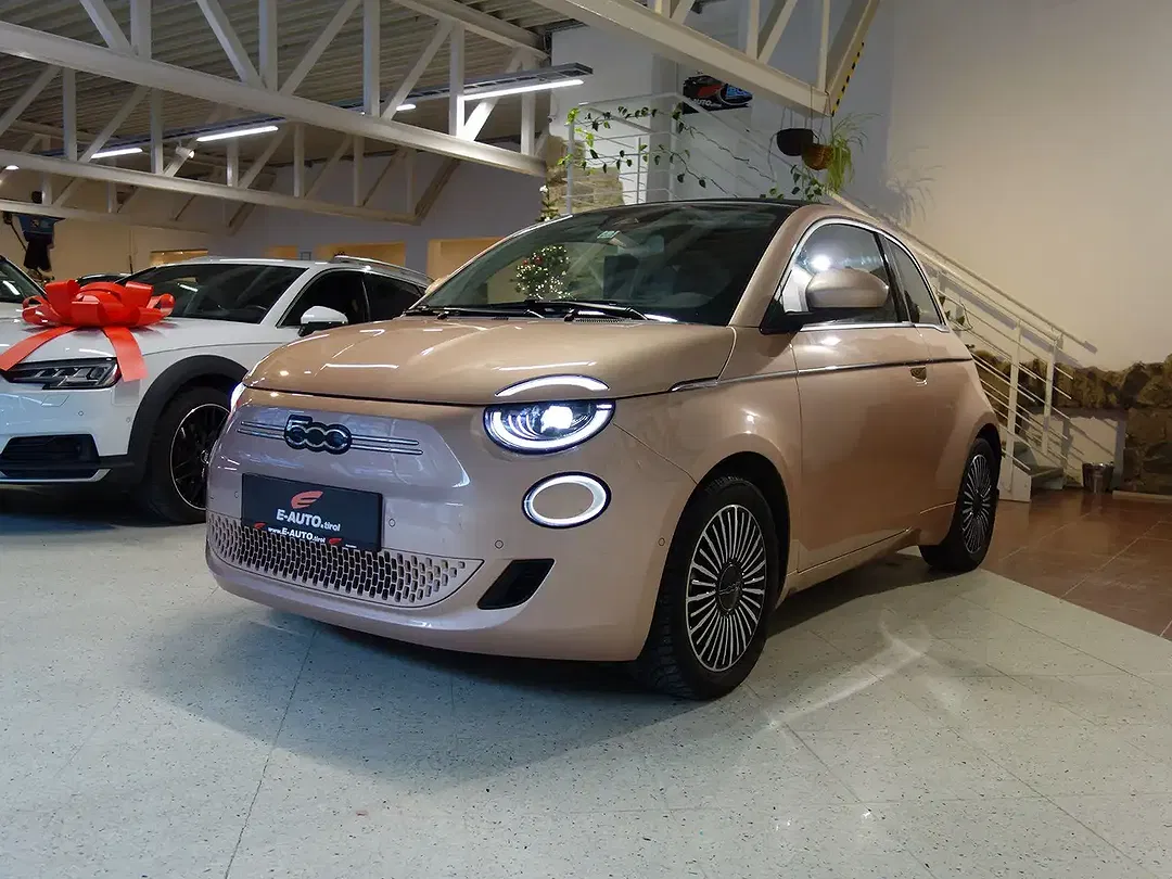 Fiat 500C - Thumbnail 3