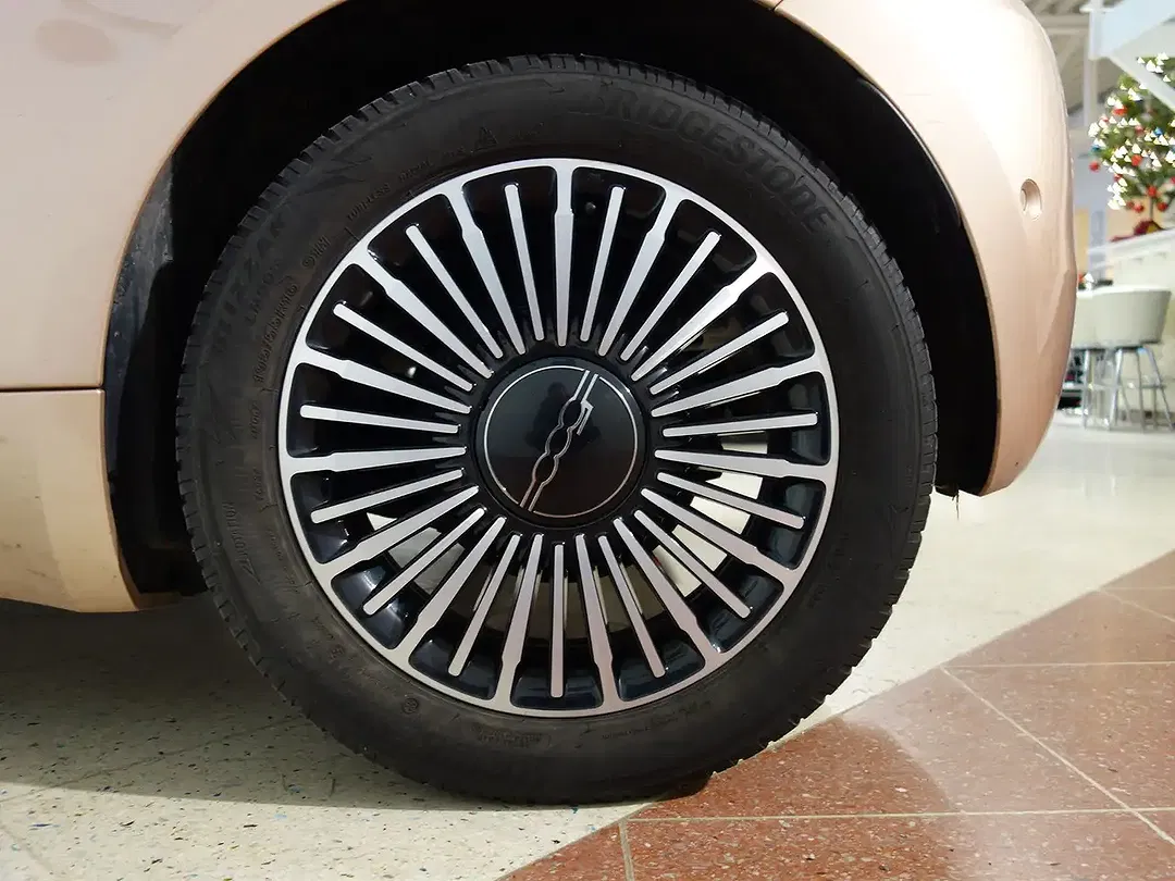 Fiat 500C - Thumbnail 4
