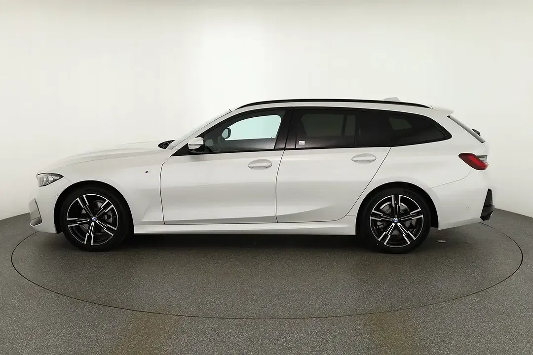 BMW 320 - Thumbnail 1