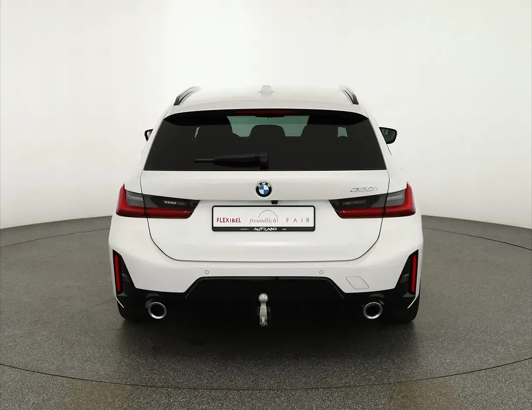 BMW 320 - Thumbnail 3