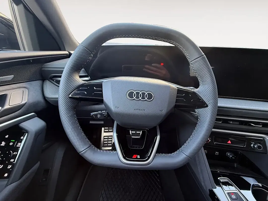Audi SQ5 - Thumbnail 12