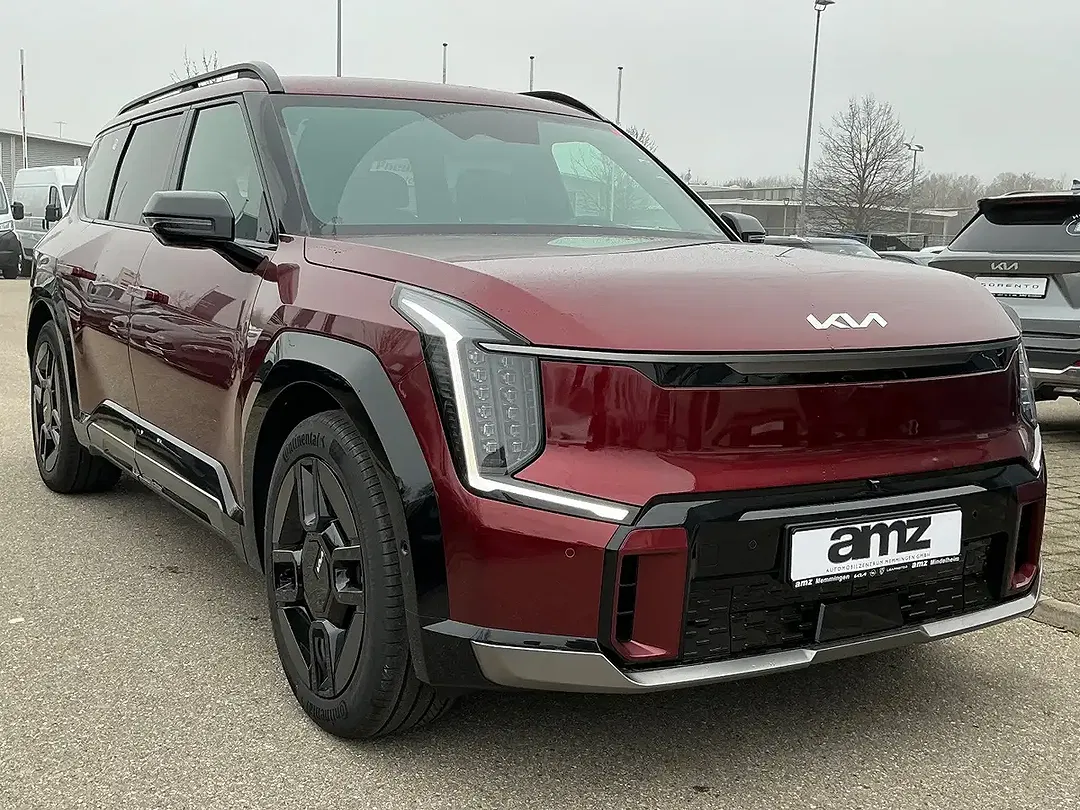 Kia EV9 - Thumbnail 1