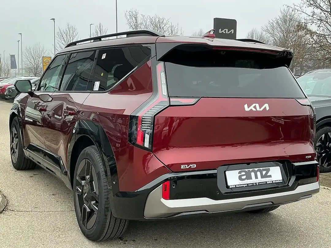Kia EV9 - Thumbnail 5