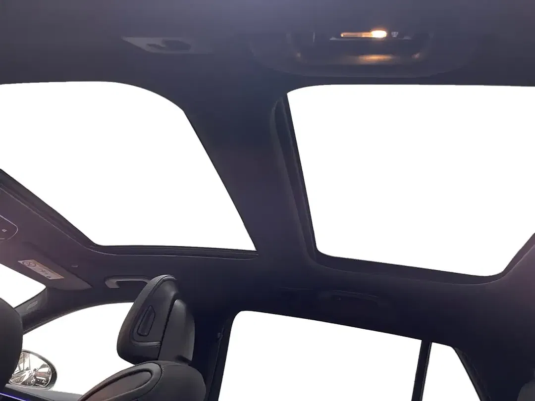 Mercedes-Benz C 300 - Thumbnail 13