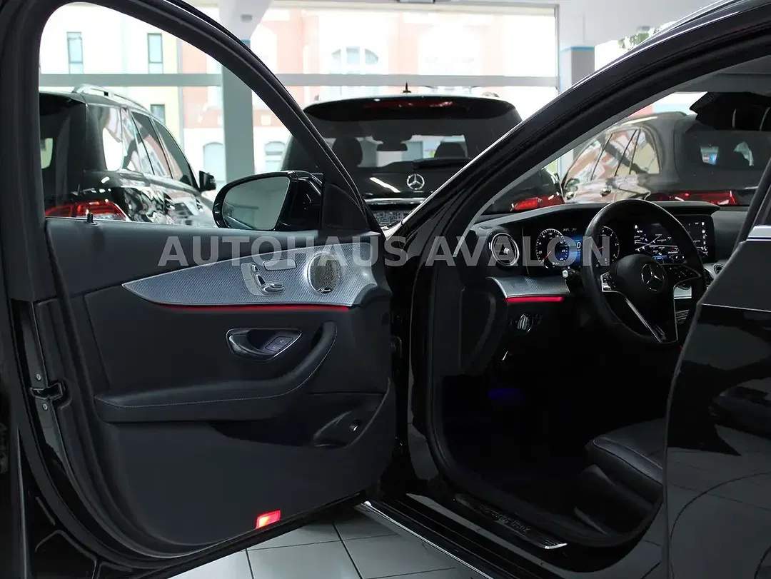 Mercedes-Benz E 400 - Thumbnail 12
