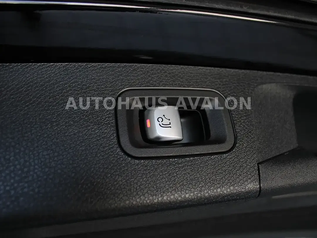 Mercedes-Benz E 400 - Thumbnail 8
