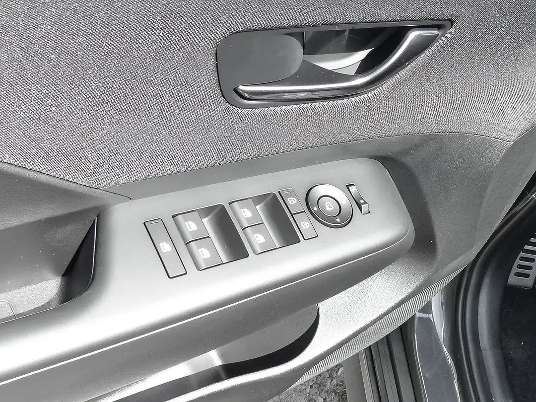 Hyundai KONA - Thumbnail 13