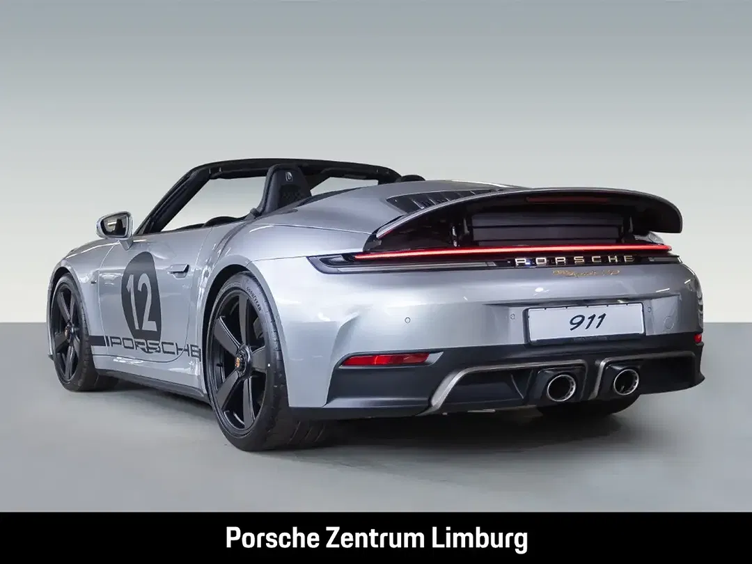 Porsche 992 - Thumbnail 3