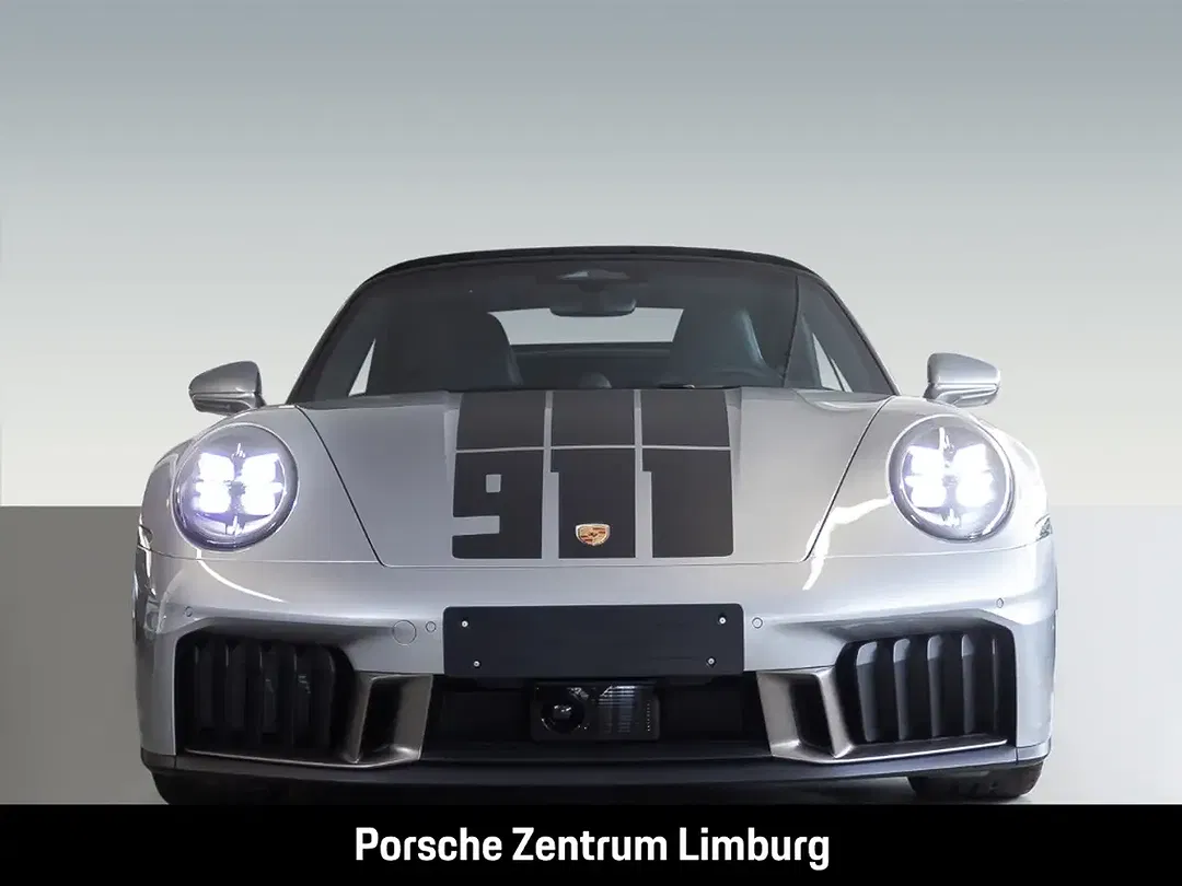 Porsche 992 - Thumbnail 4
