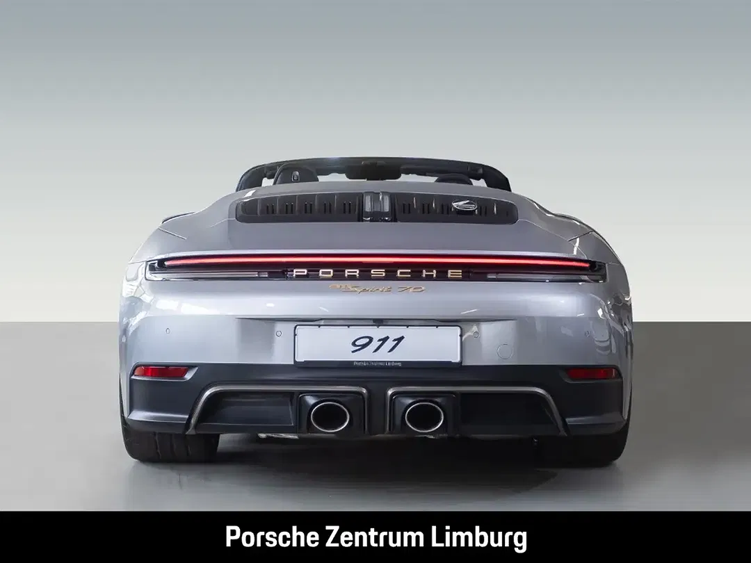 Porsche 992 - Thumbnail 5