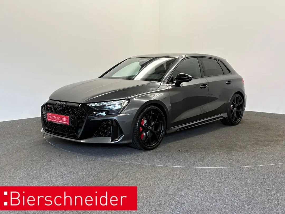 Audi RS3 - Afbeelding 1