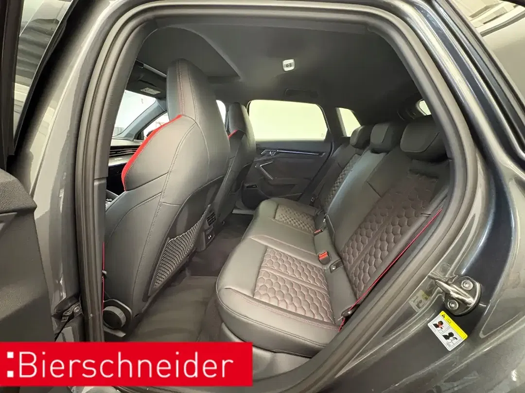 Audi RS3 - Thumbnail 9