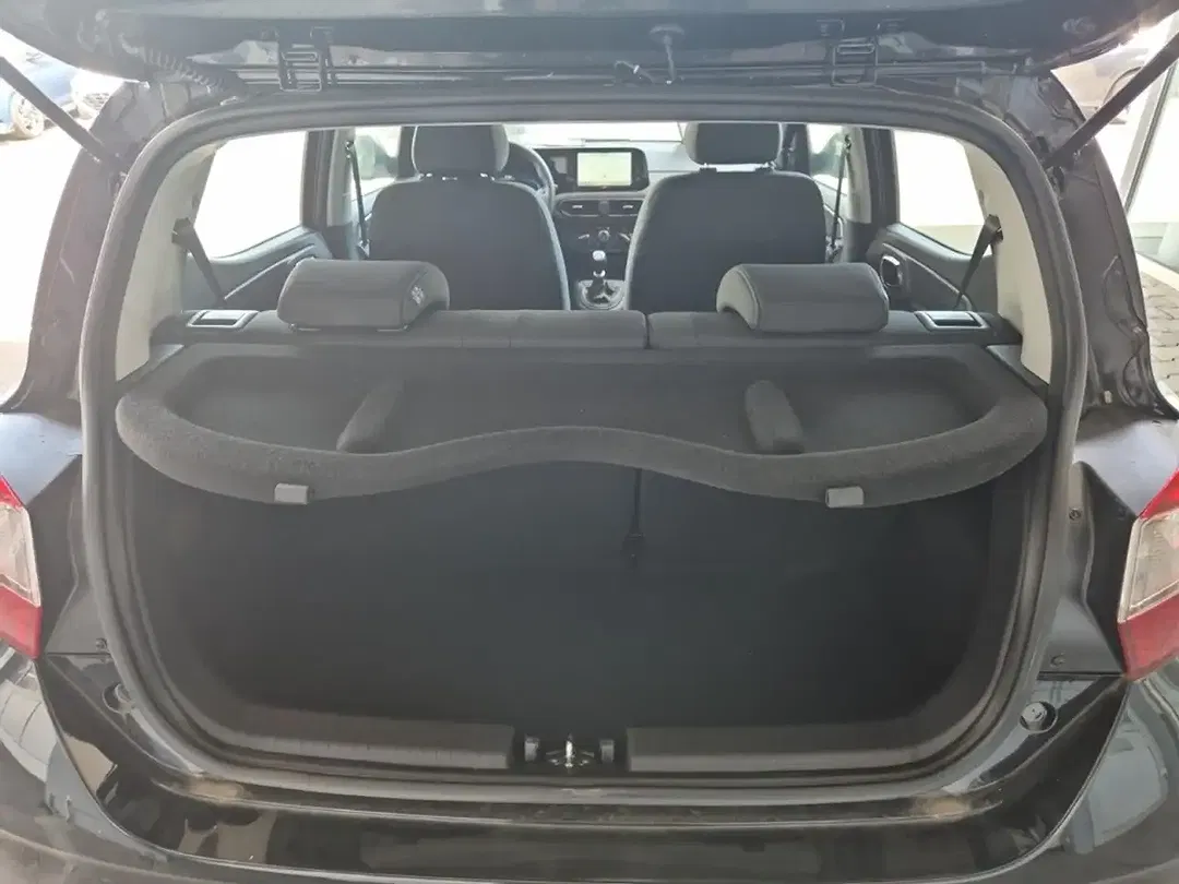 Hyundai i10 - Thumbnail 12