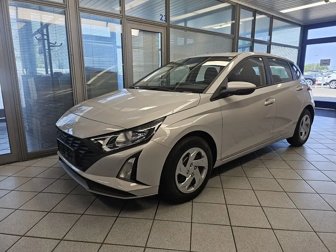 Hyundai i20 - Thumbnail 2