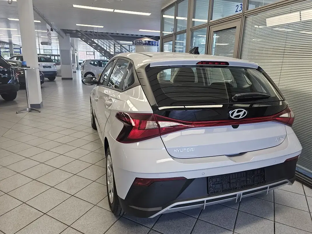 Hyundai i20 - Thumbnail 5