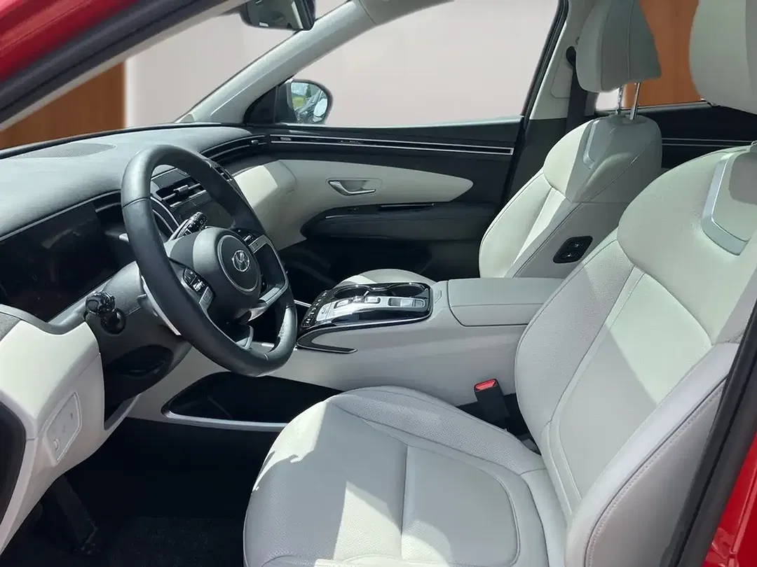 Hyundai TUCSON - Thumbnail 7