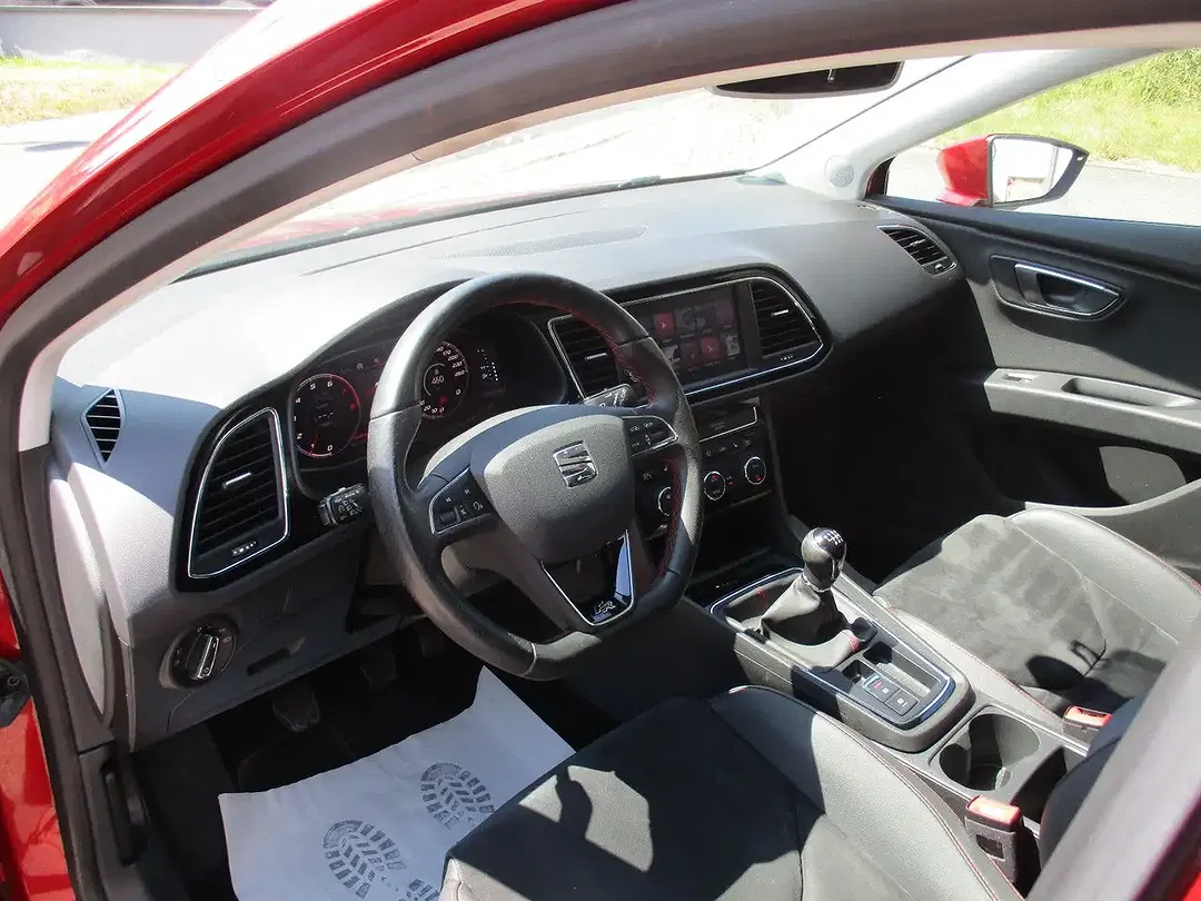 SEAT Leon - Thumbnail 10
