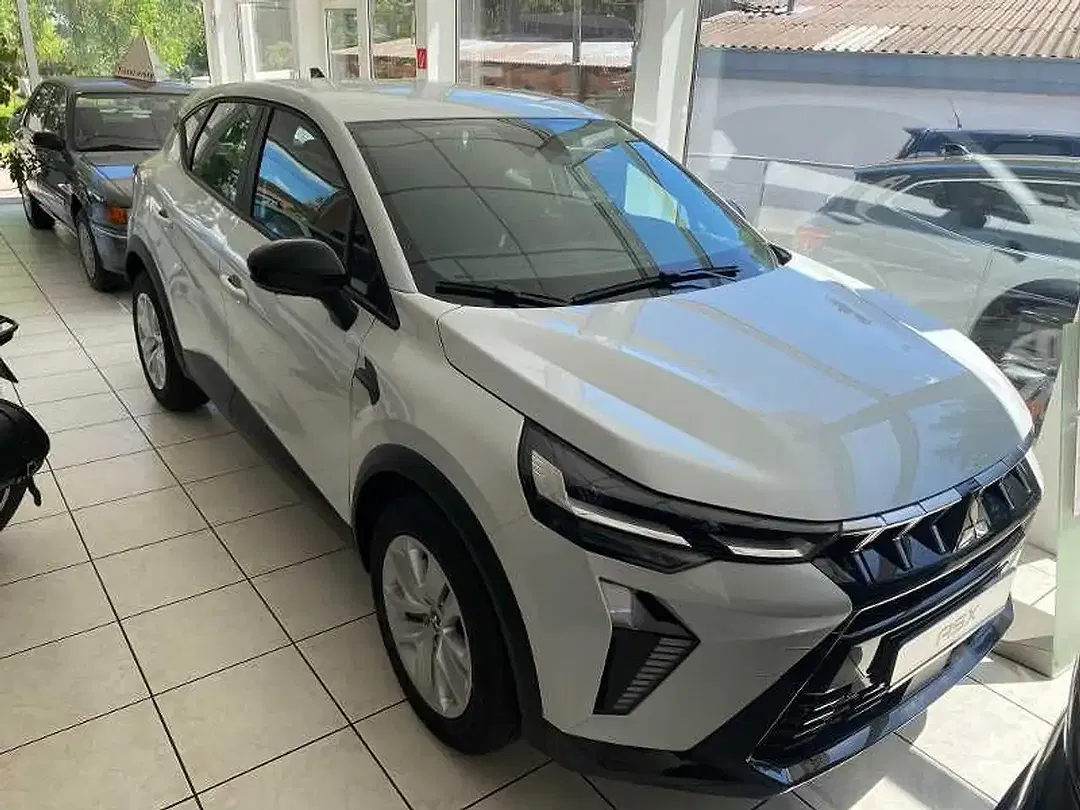 Mitsubishi ASX - Thumbnail 2