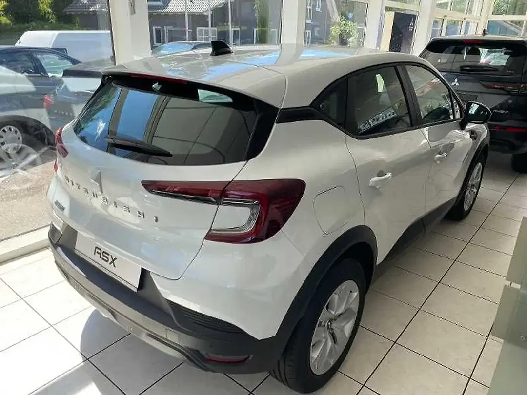 Mitsubishi ASX - Thumbnail 3