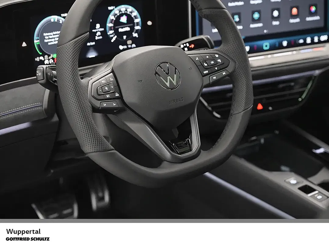 Volkswagen Passat - Thumbnail 10