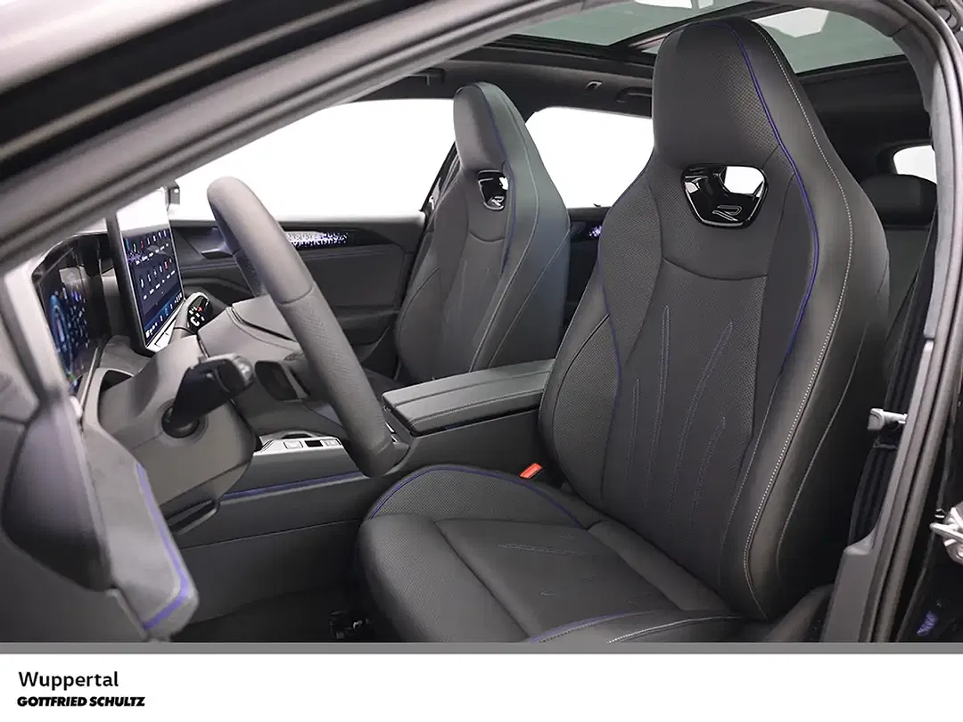 Volkswagen Passat - Thumbnail 11
