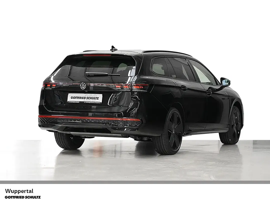 Volkswagen Passat - Thumbnail 2