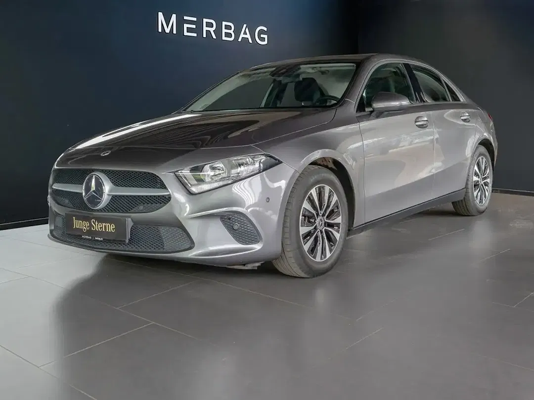 Mercedes-Benz A 180 - Thumbnail 1
