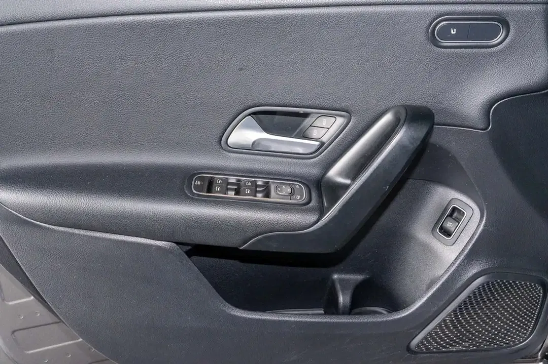 Mercedes-Benz A 180 - Thumbnail 10
