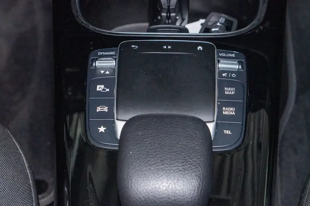 Mercedes-Benz A 180 - Thumbnail 12