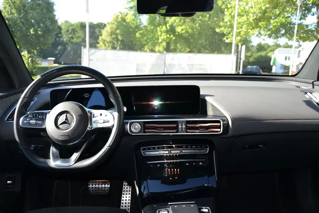 Mercedes-Benz EQC 400 - Thumbnail 11